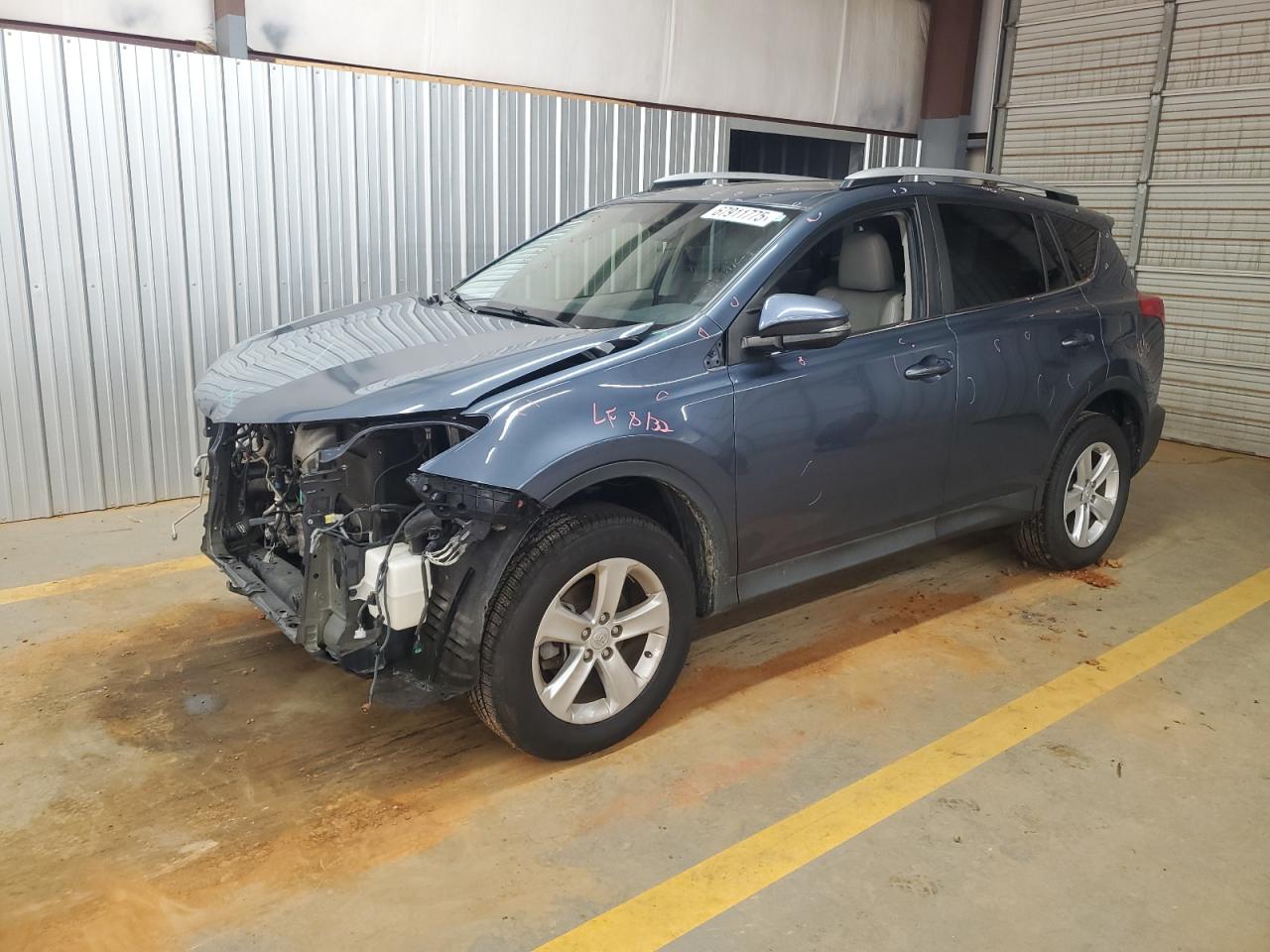 2013 Toyota Rav4 xle XLE