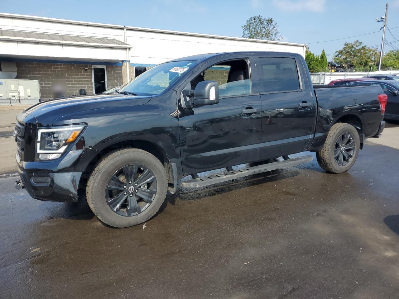 2023 Nissan Titan