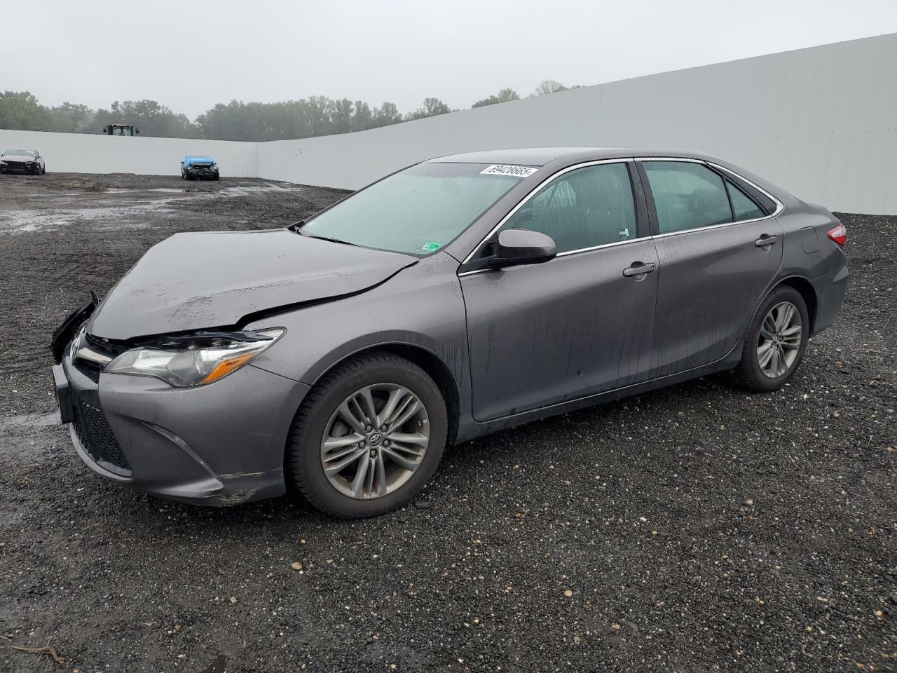 2016 Toyota Camry le LE