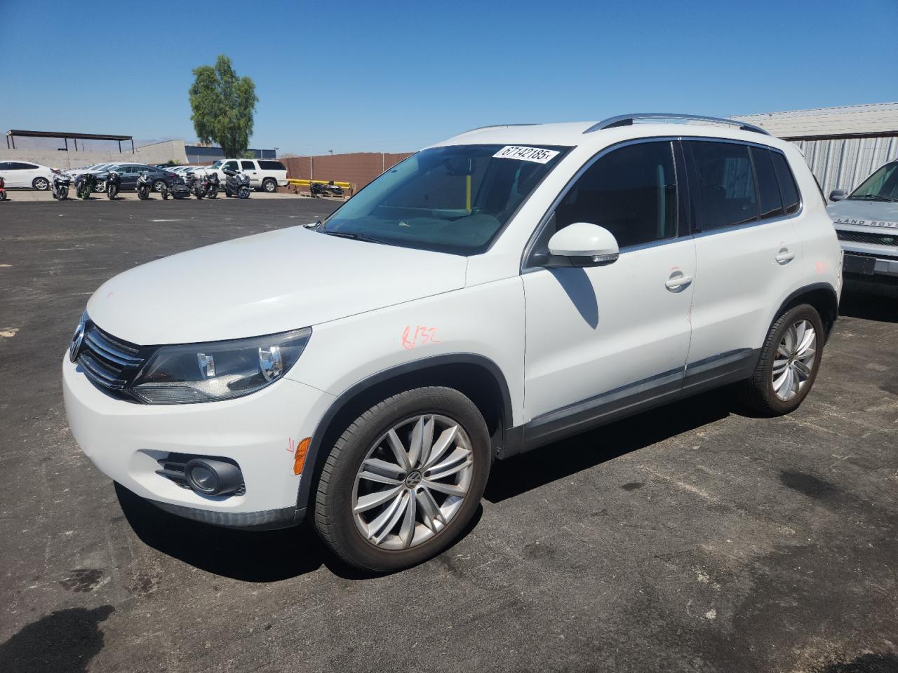 2014 Volkswagen Tiguan s S