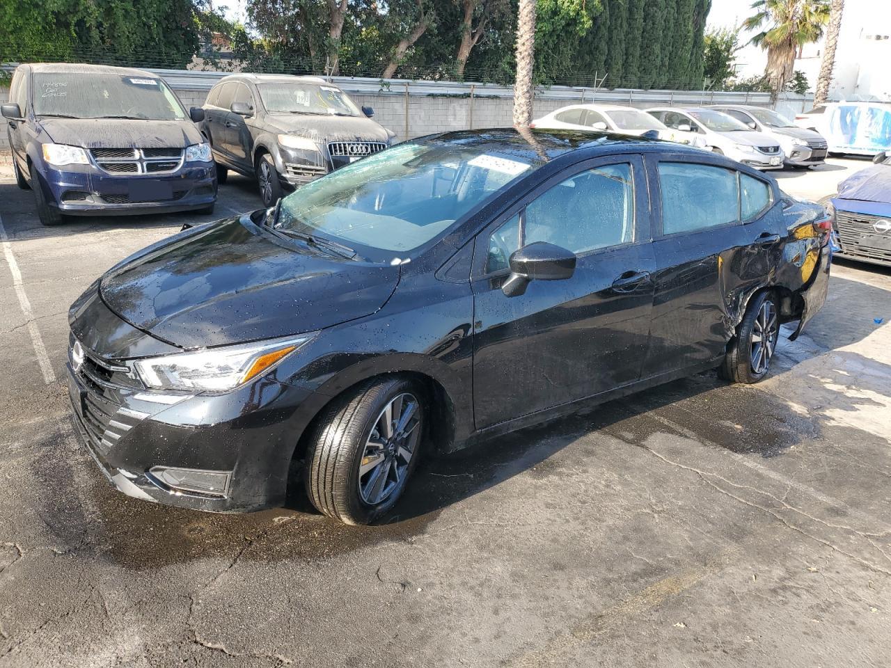 2025 Nissan Versa sv SV