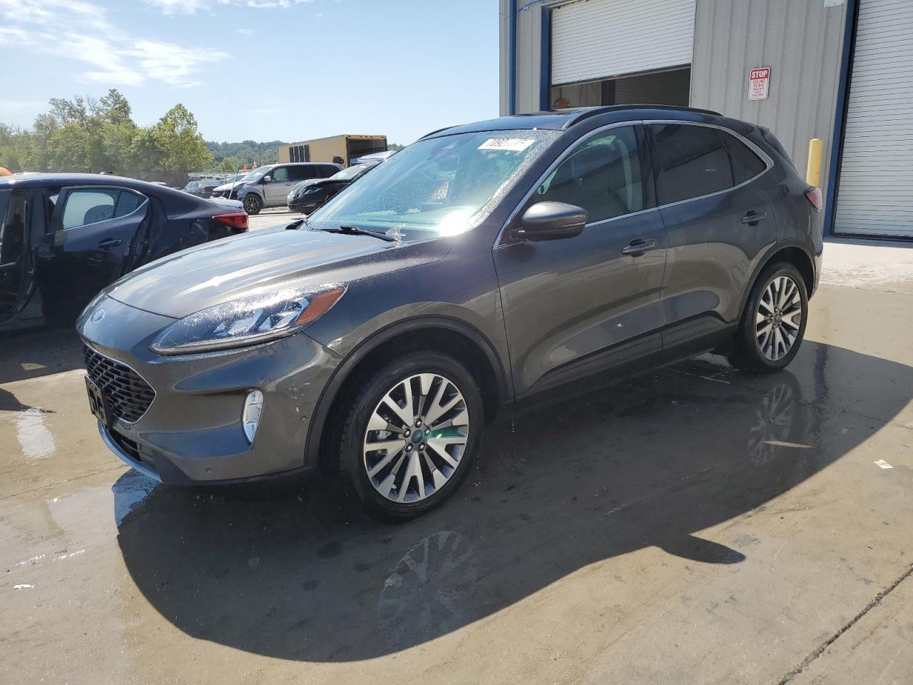 2020 Ford Escape tit TITANIUM