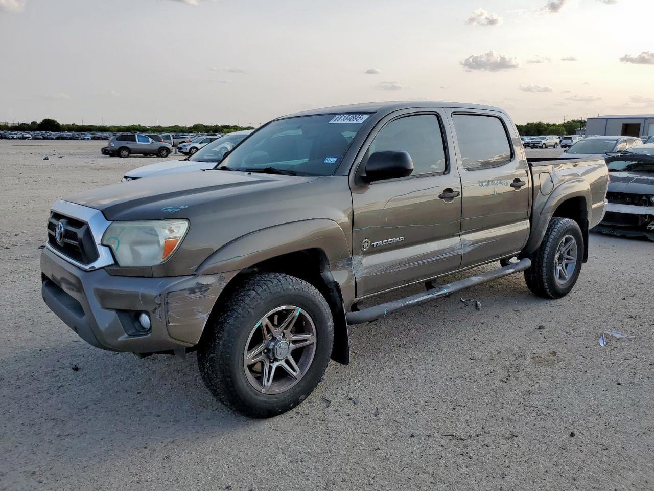 2013 Toyota Tacoma dou DOUBLE CAB PRERUNNER