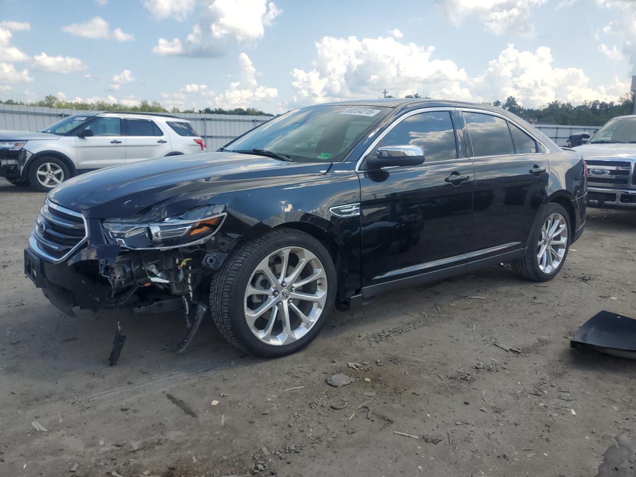 2018 Ford Taurus lim LIMITED