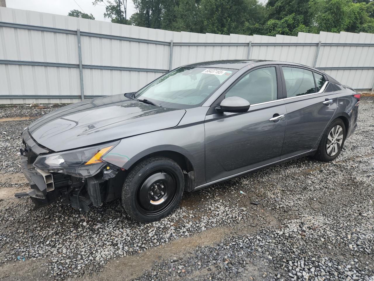 2022 Nissan Altima s S