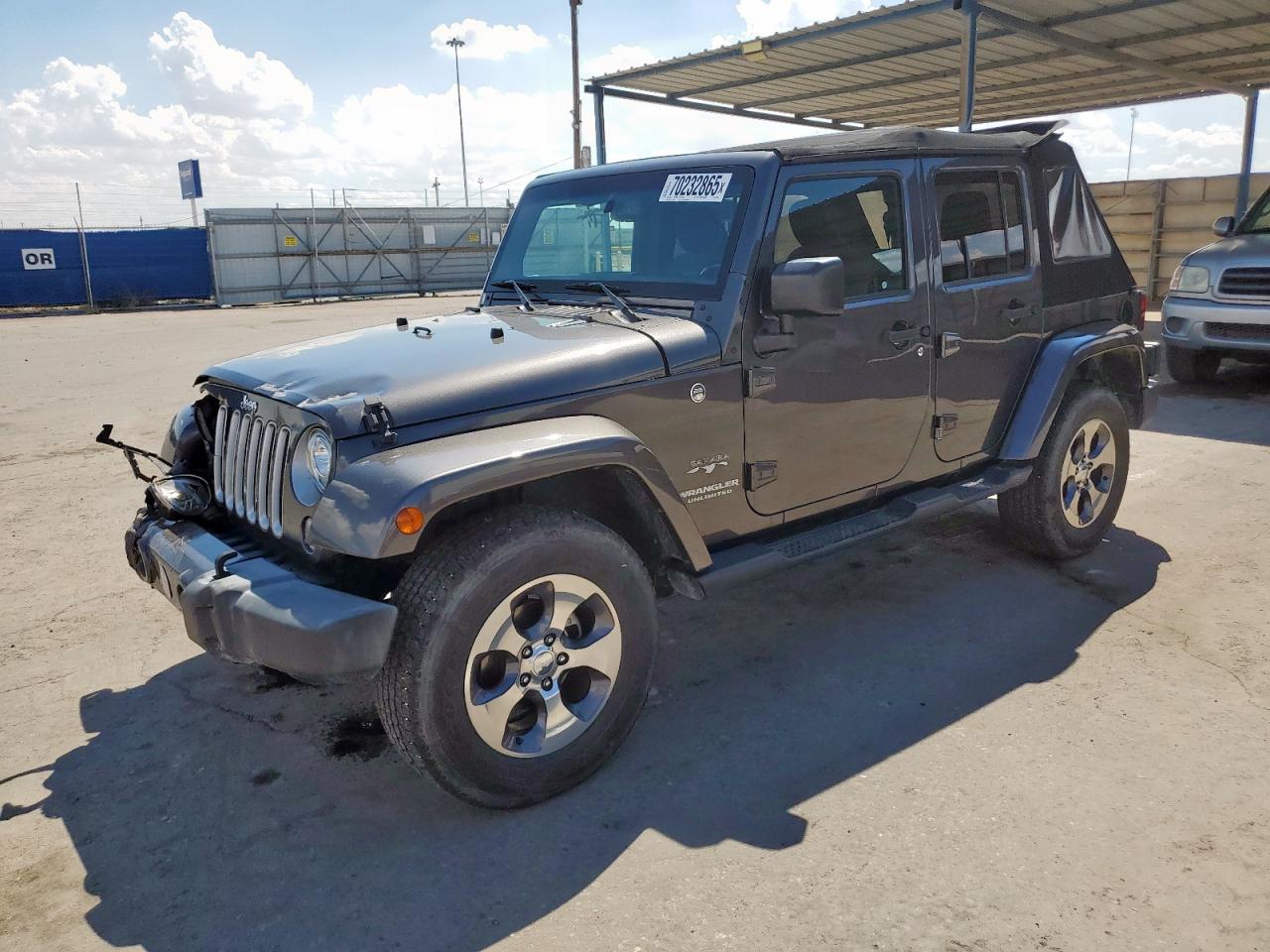 2017 Jeep Wrangler u SAHARA