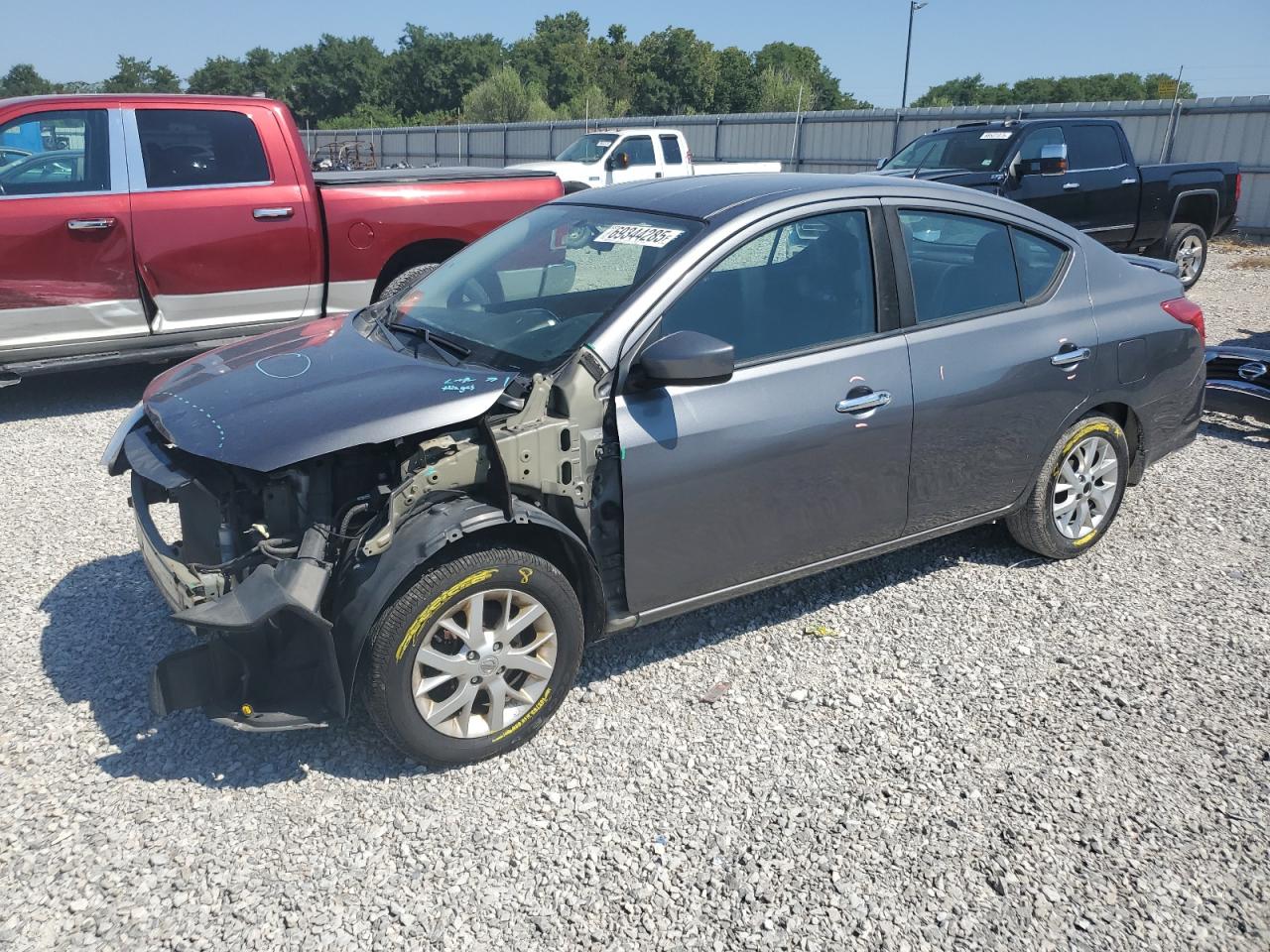 2017 Nissan Versa s S