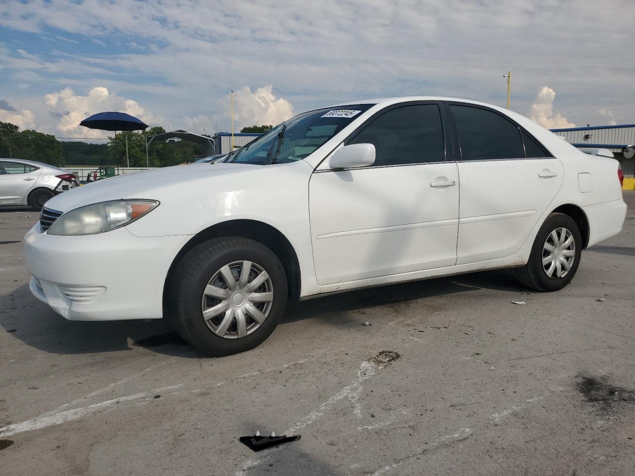 2005 Toyota Camry le LE