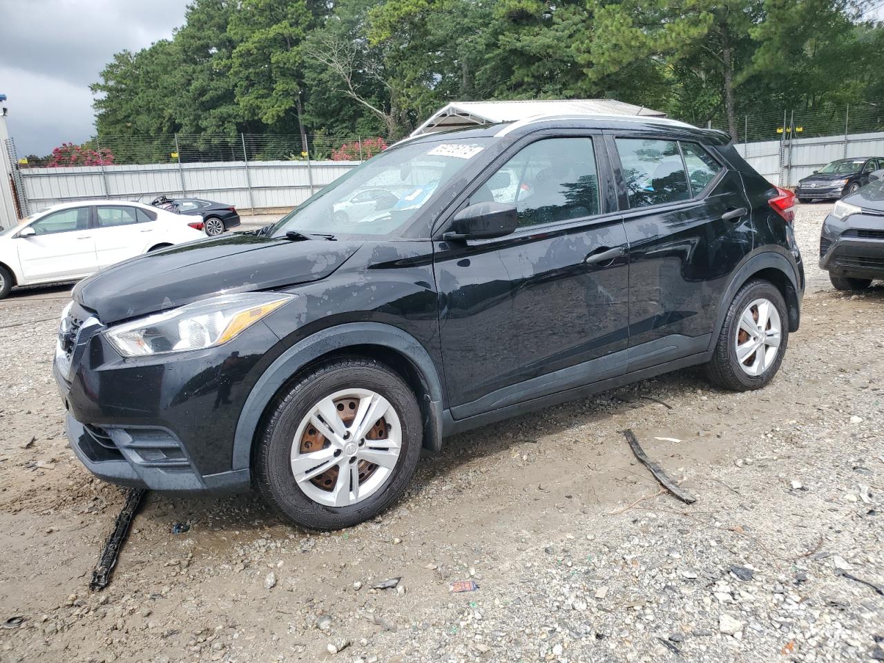 2018 Nissan Kicks s S