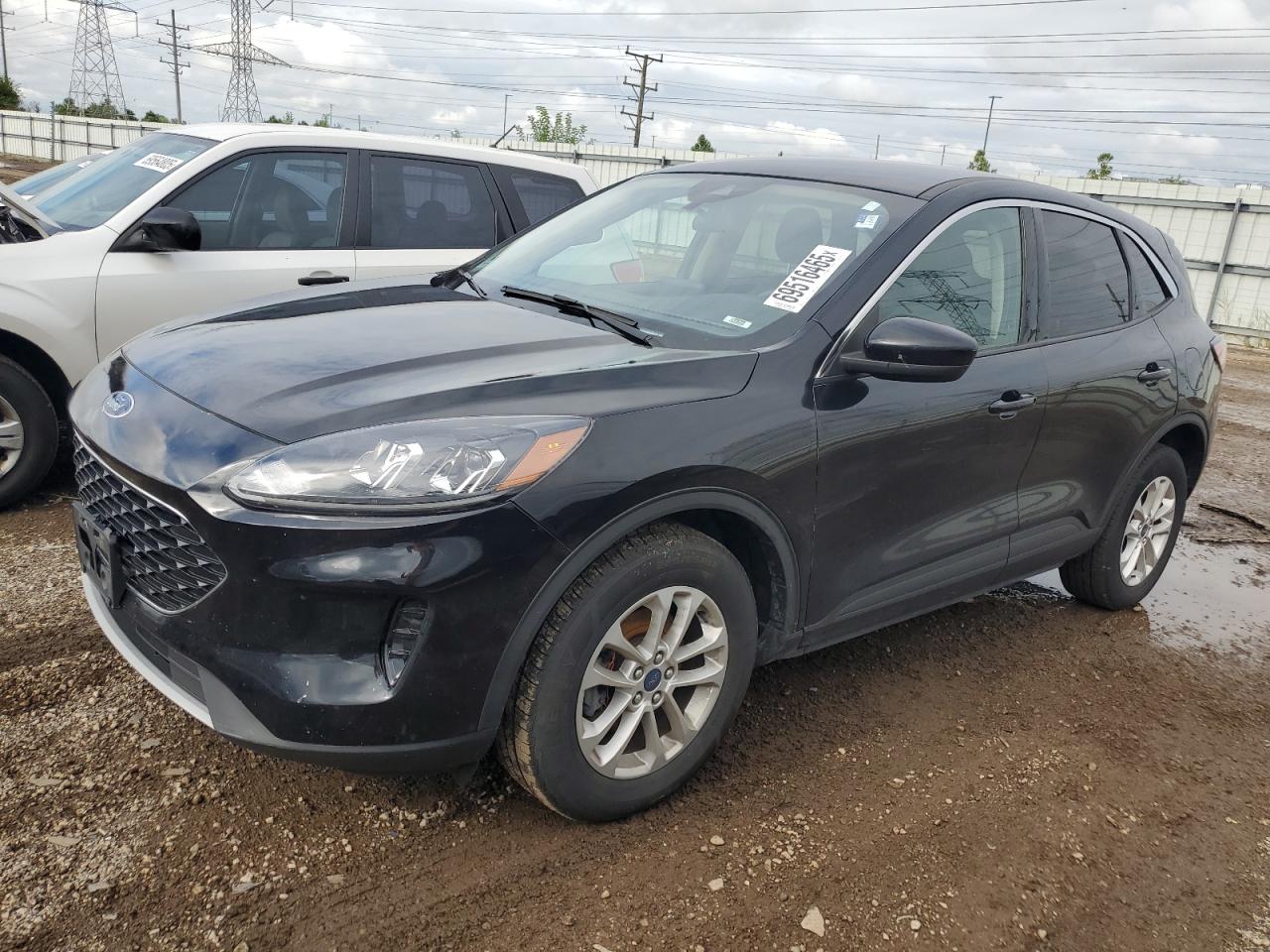 2020 Ford Escape se SE