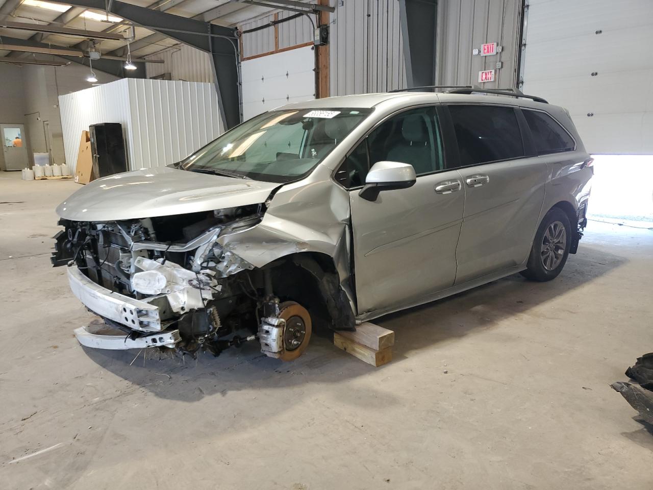 2023 Toyota Sienna le LE