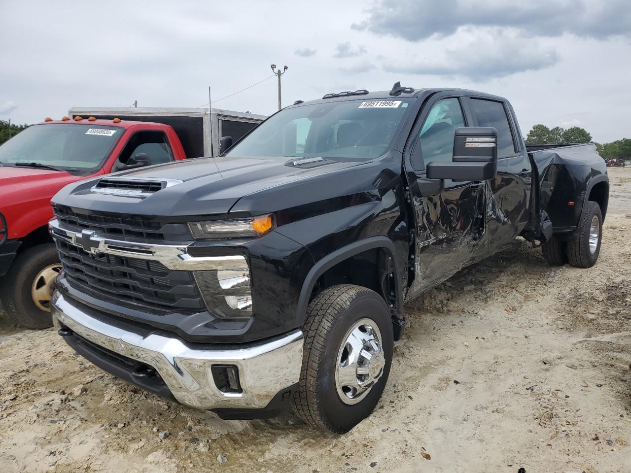 2025 Chevrolet Silverado 3500