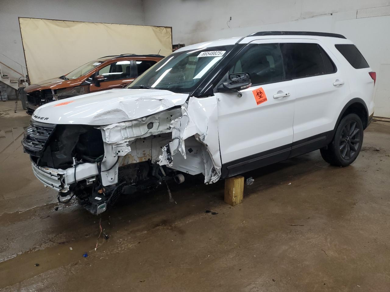 2018 Ford Explorer x XLT