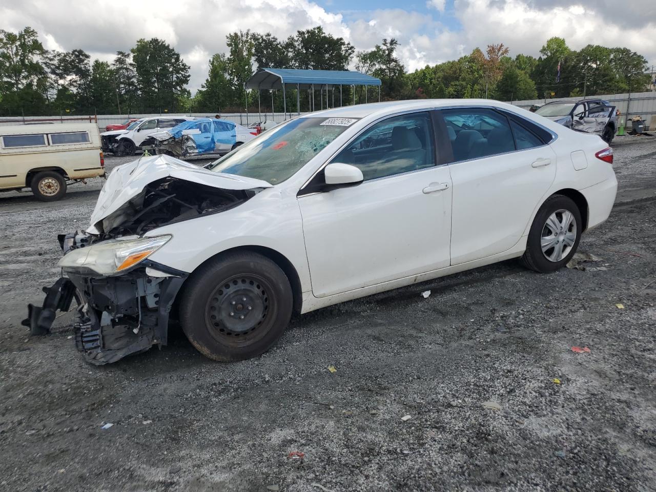 2016 Toyota Camry le LE
