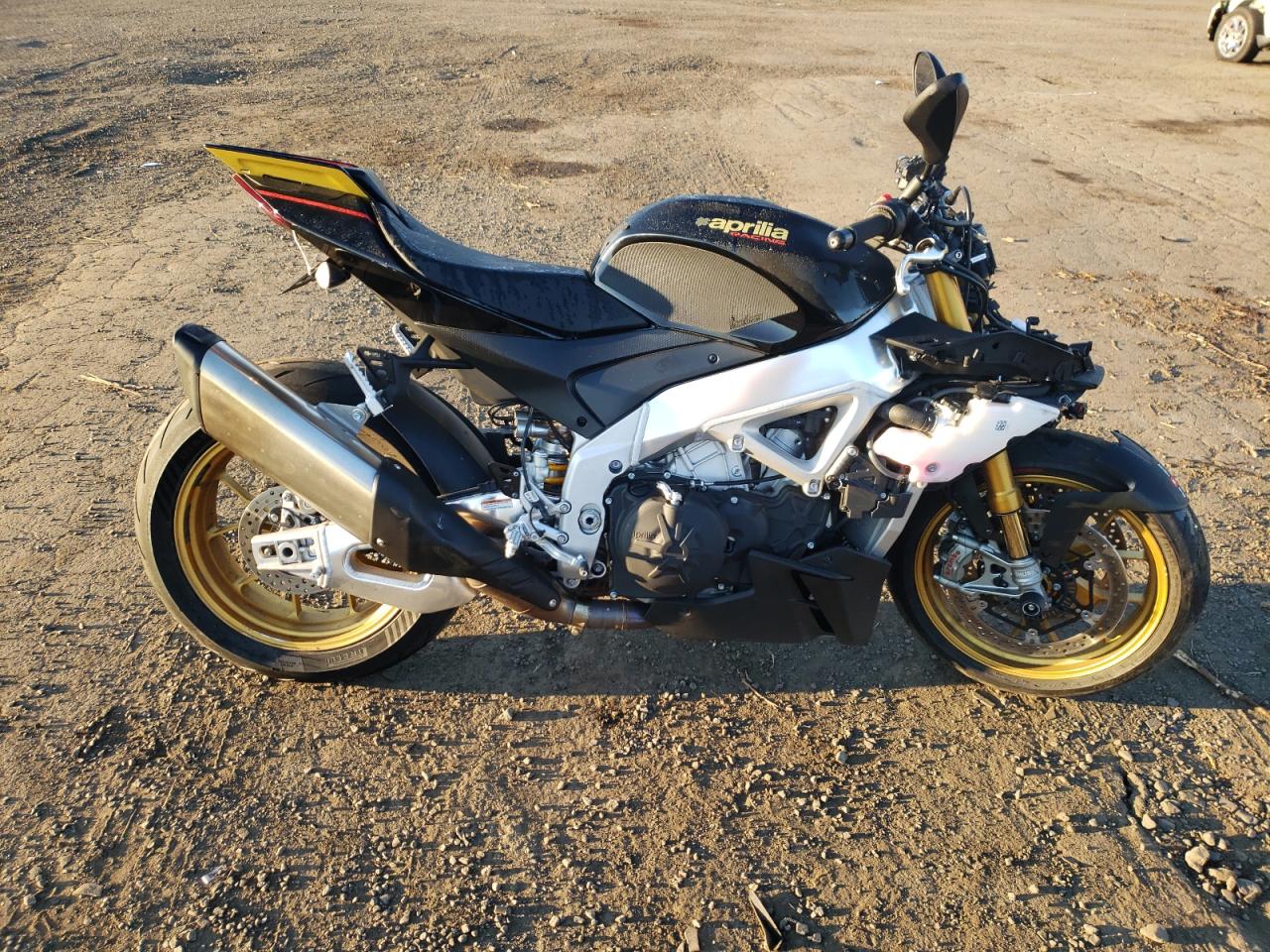 Aprilia Tuono v4 1100 factory