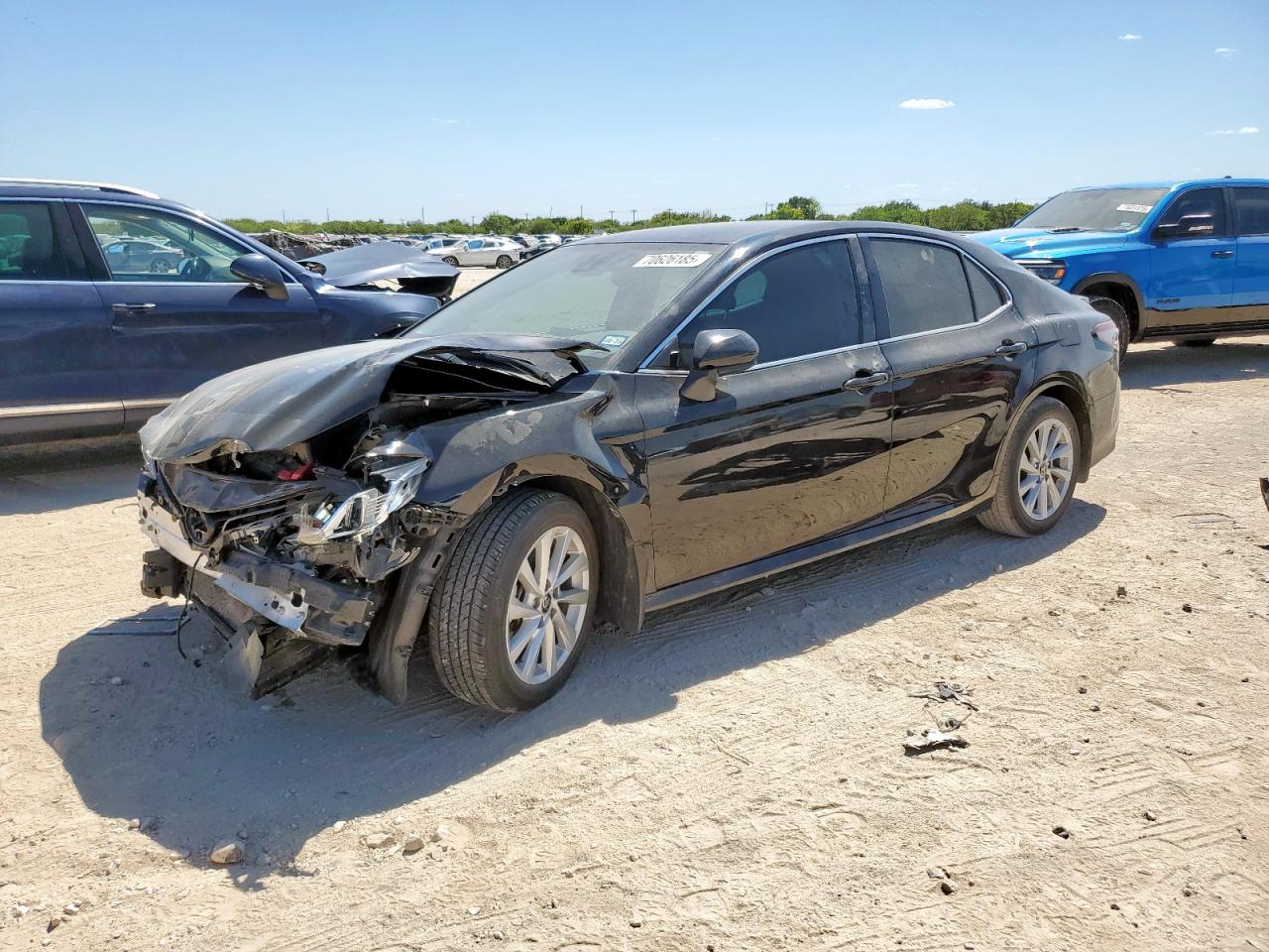 2023 Toyota Camry le LE