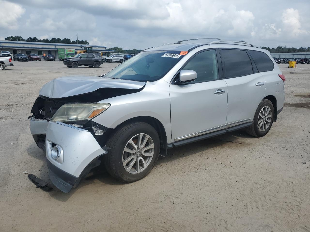 2014 Nissan Pathfinder s S
