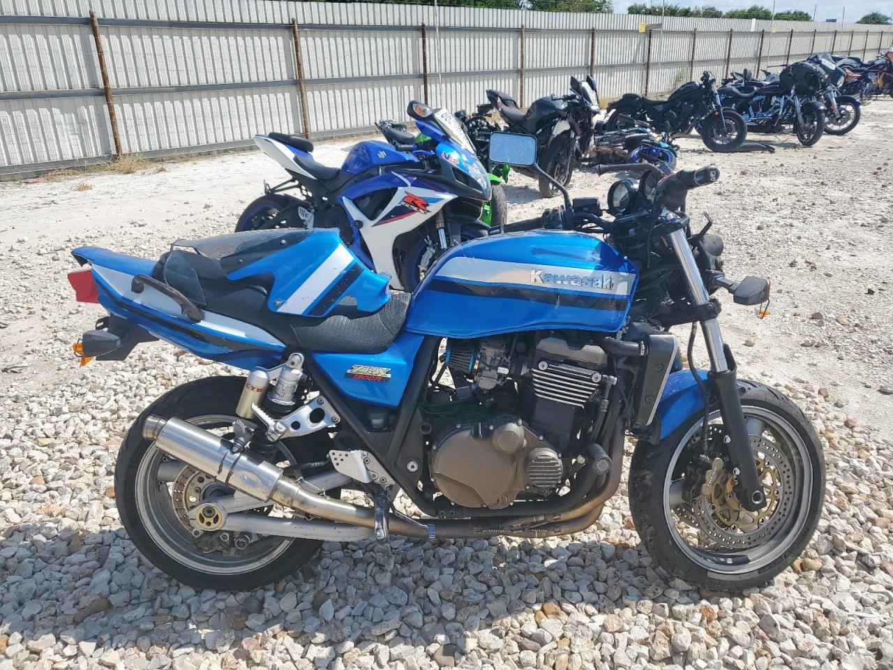 Kawasaki Zr1200 a