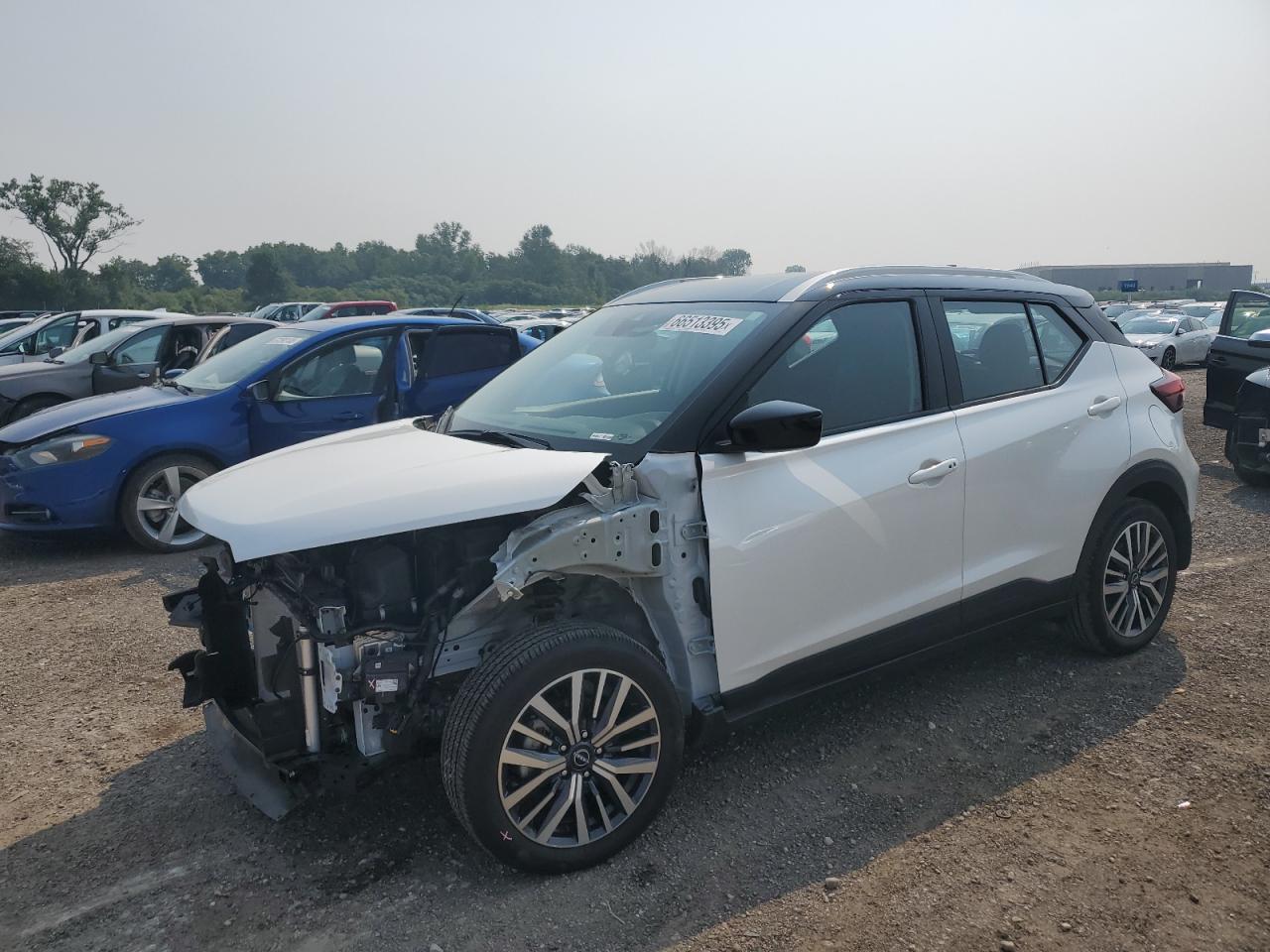 2024 Nissan Kicks sv SV