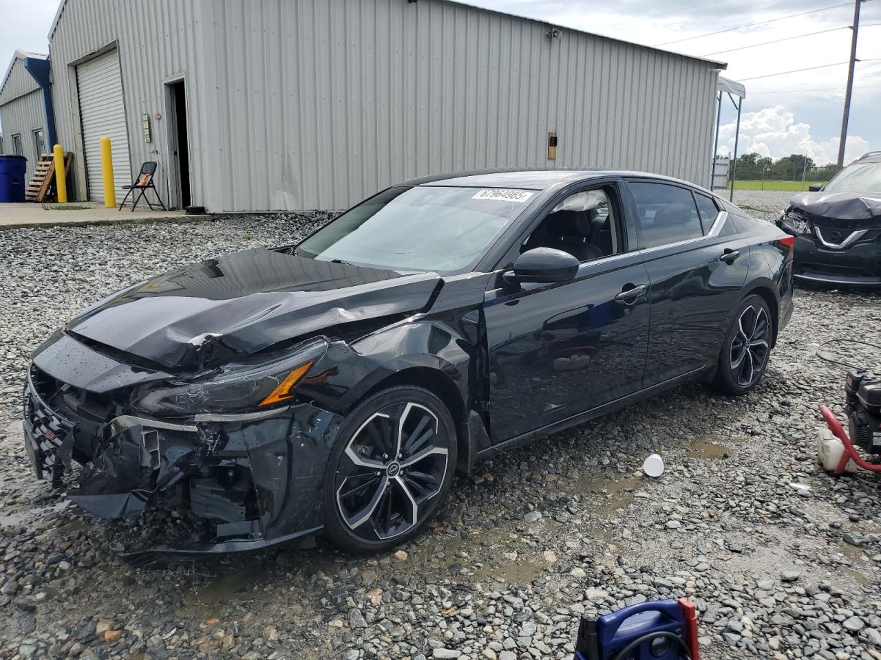 Nissan Altima sr