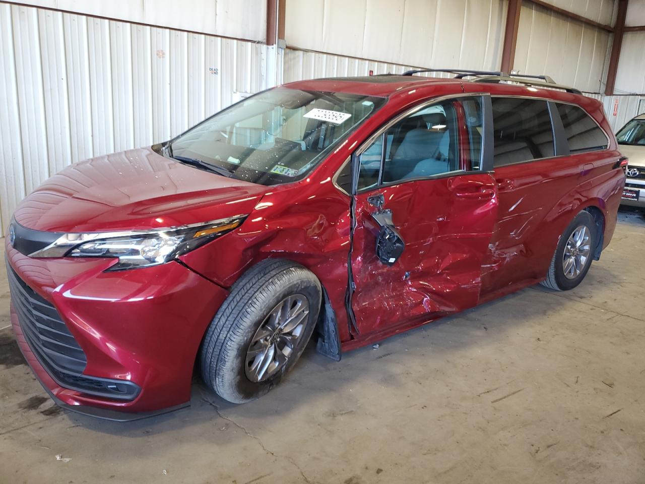 2025 Toyota Sienna le LE