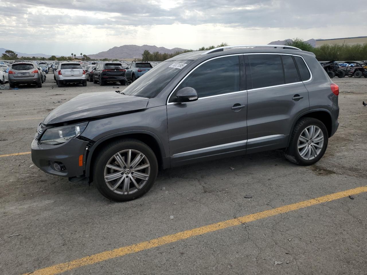 2013 Volkswagen Tiguan s S