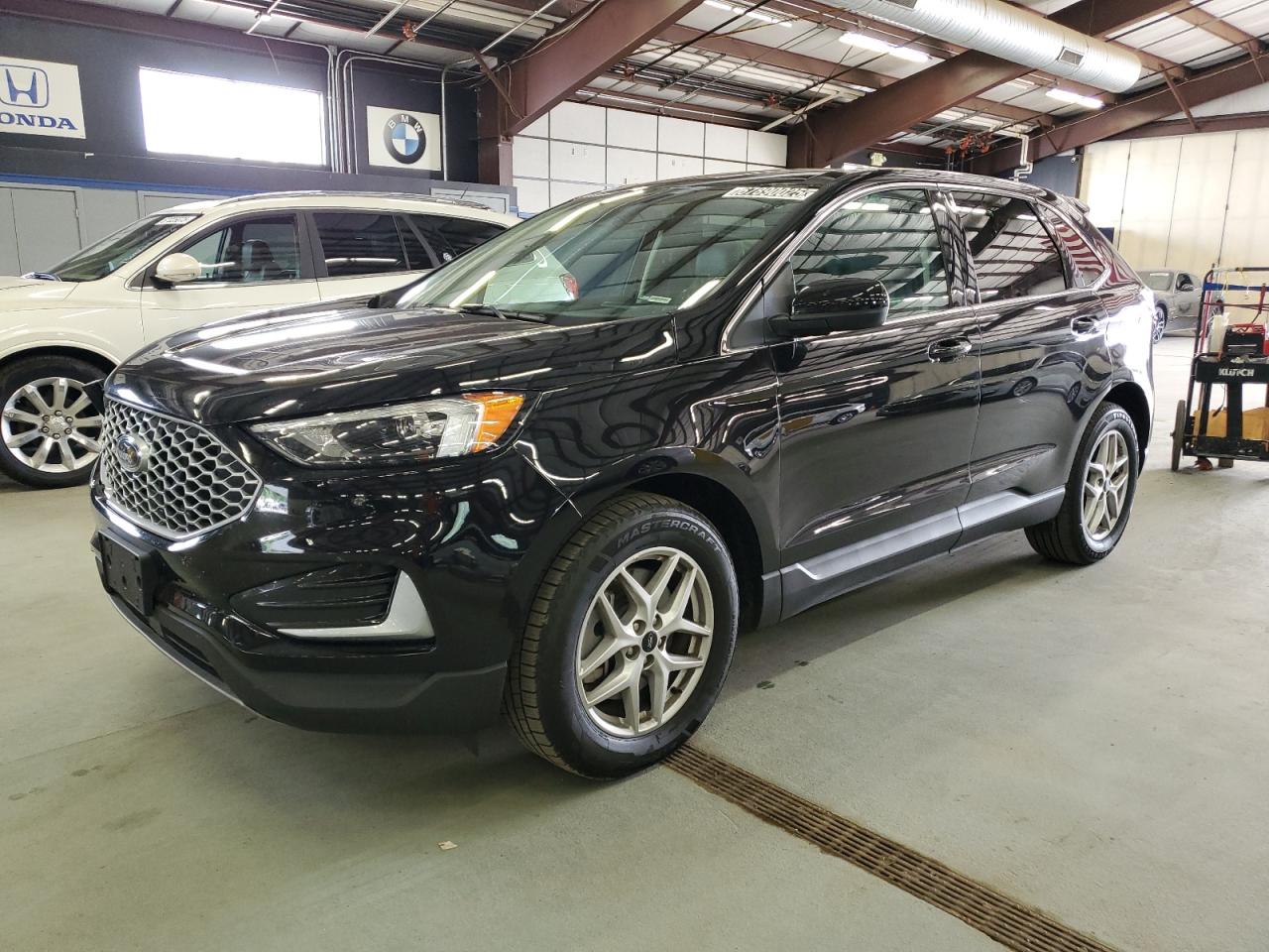 2024 Ford Edge sel SEL