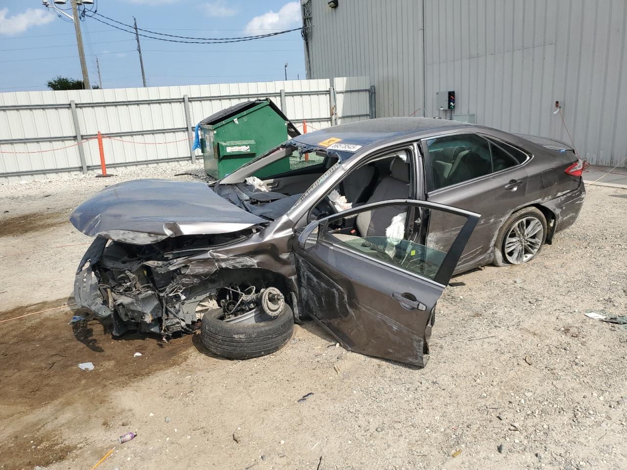 2017 Toyota Camry le LE