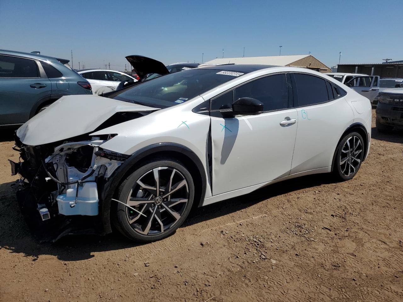 2024 Toyota Prius prim SE