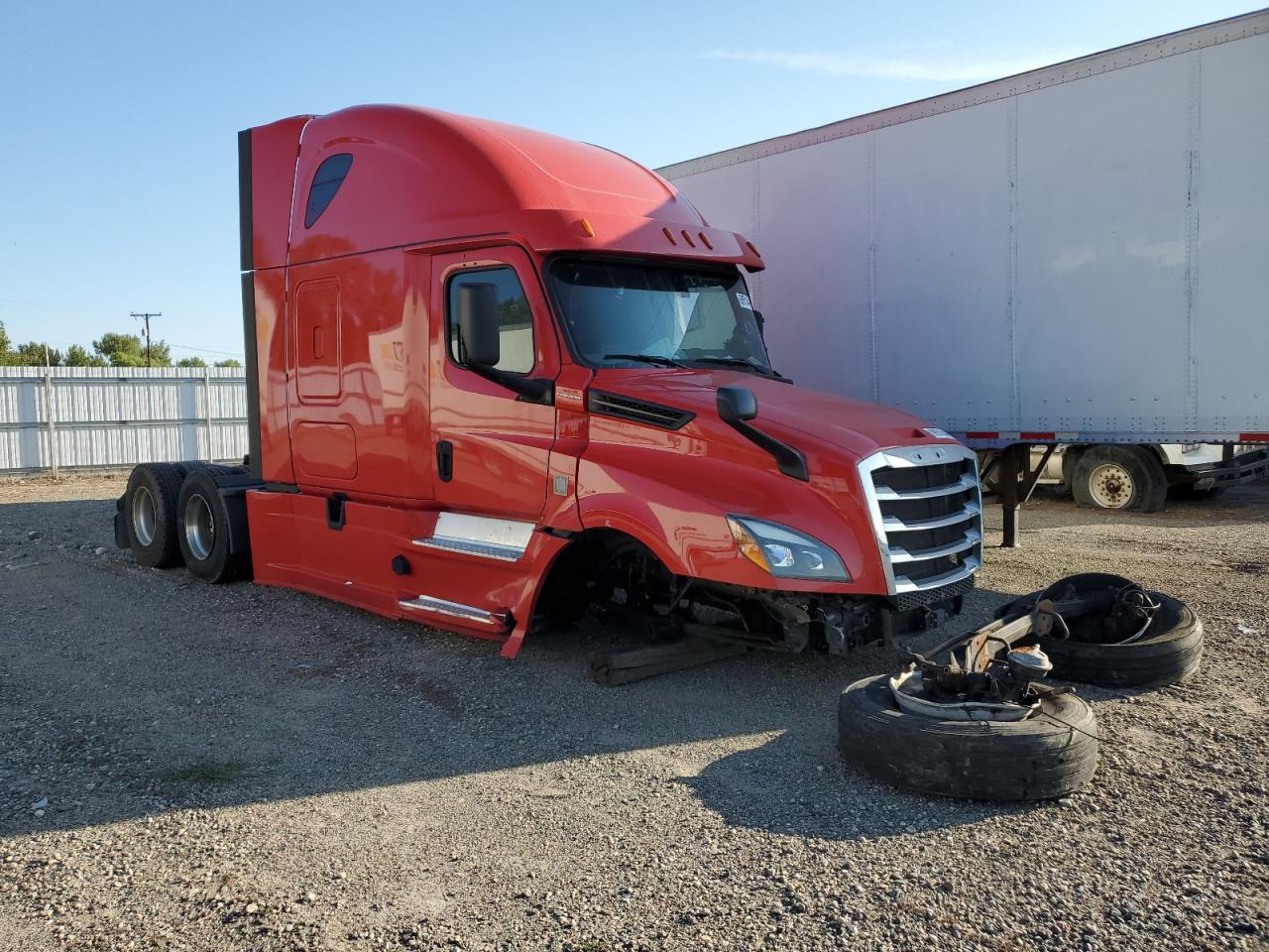 2020 Freigliner Cascadia 126
