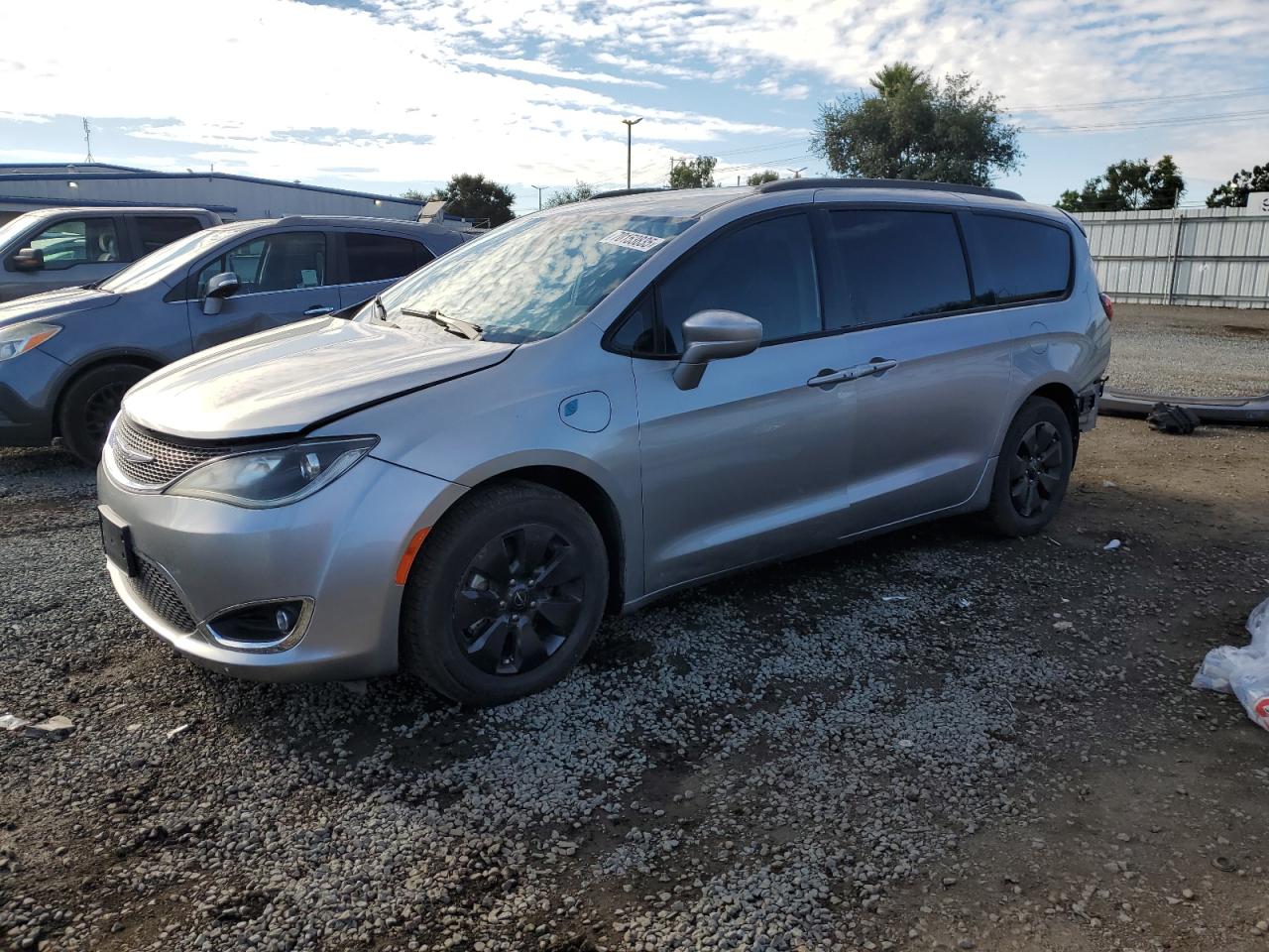 2020 Chrysler Pacifica h HYBRID TOURING L