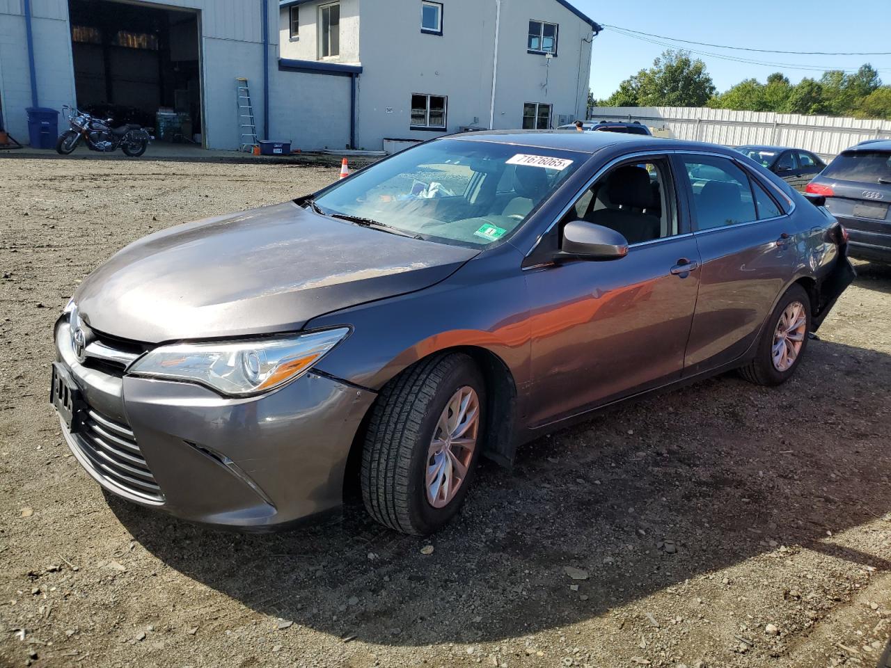 2016 Toyota Camry le LE