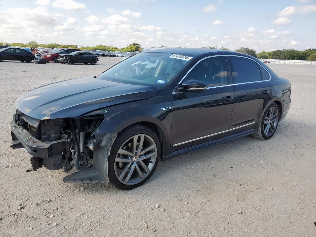2017 Volkswagen Passat r-l R-LINE