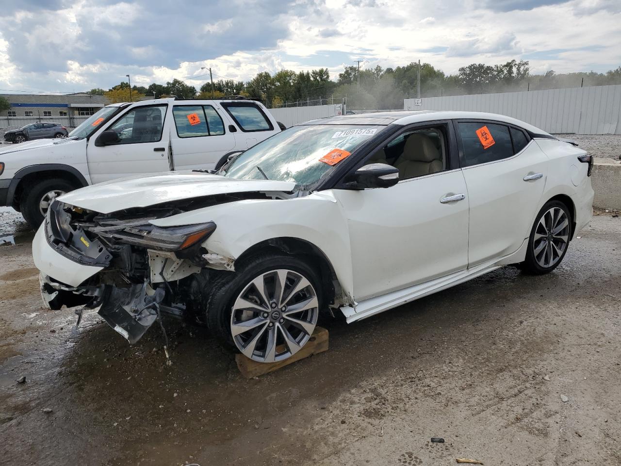 2023 Nissan Maxima pla PLATINUM