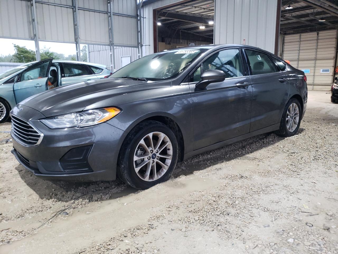 2020 Ford Fusion se SE
