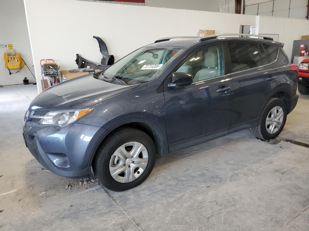 2013 Toyota Rav4 le LE