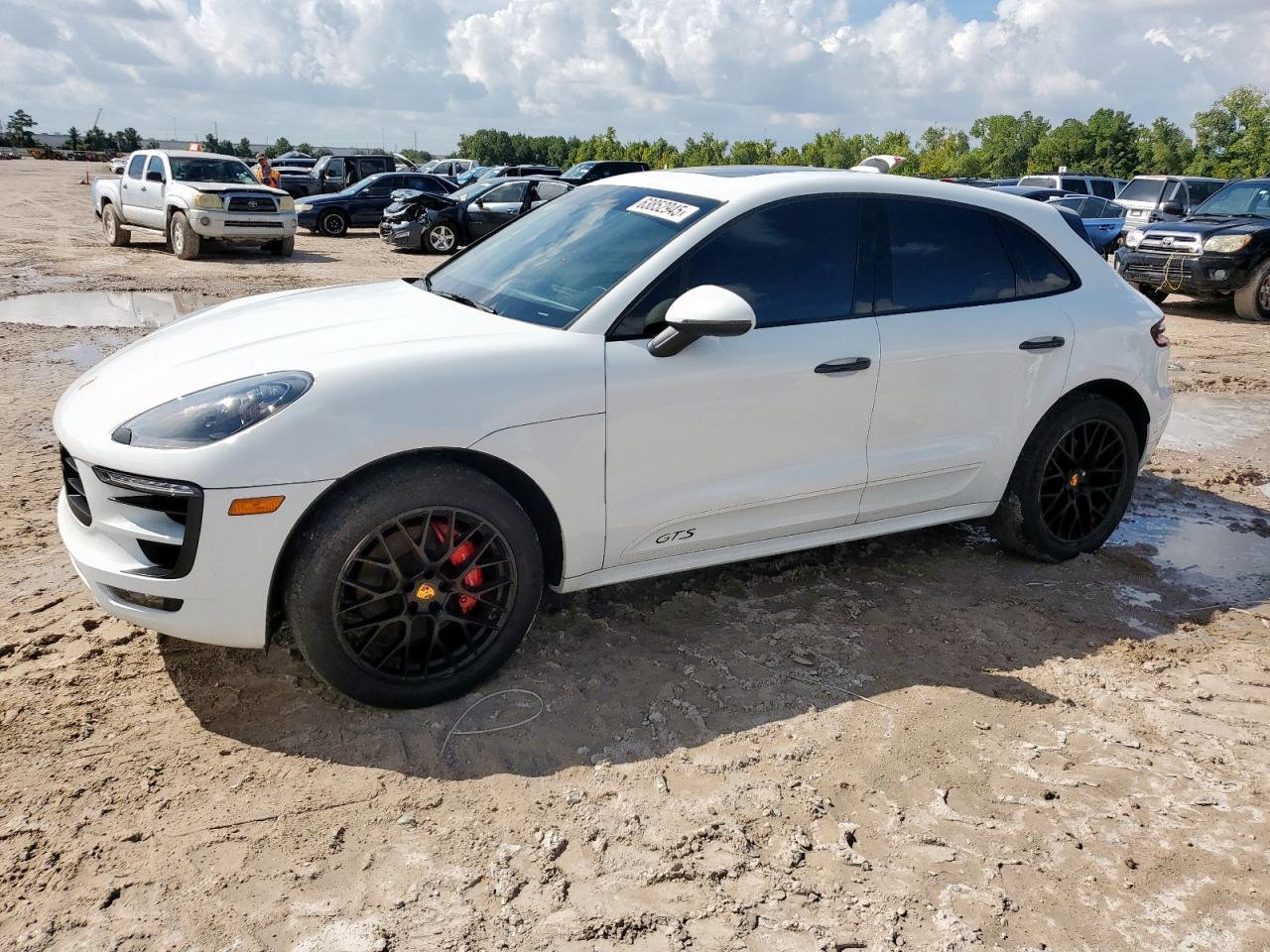 2018 Porsche Macan Gts