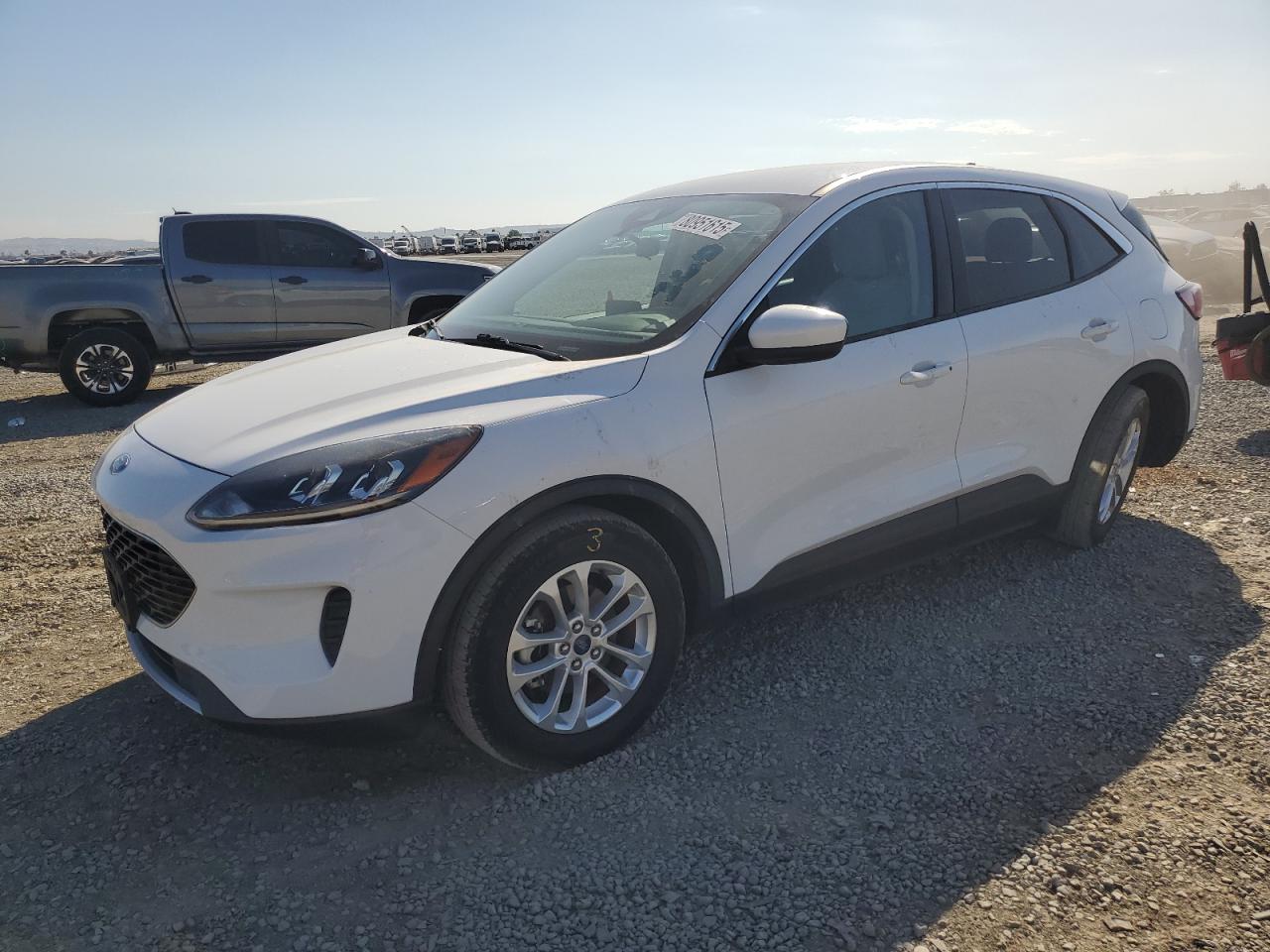2020 Ford Escape se SE