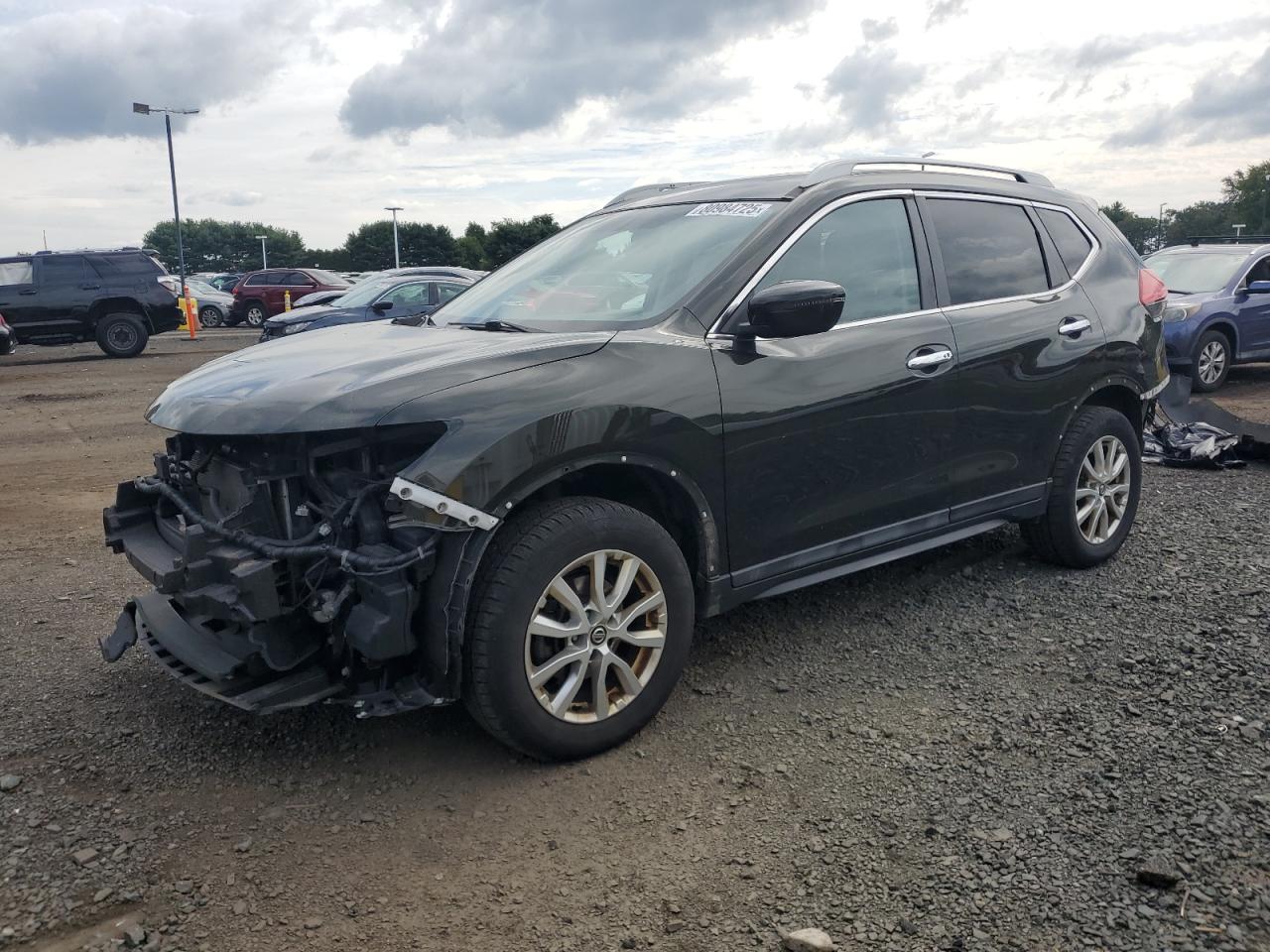 2017 Nissan Rogue sv SV