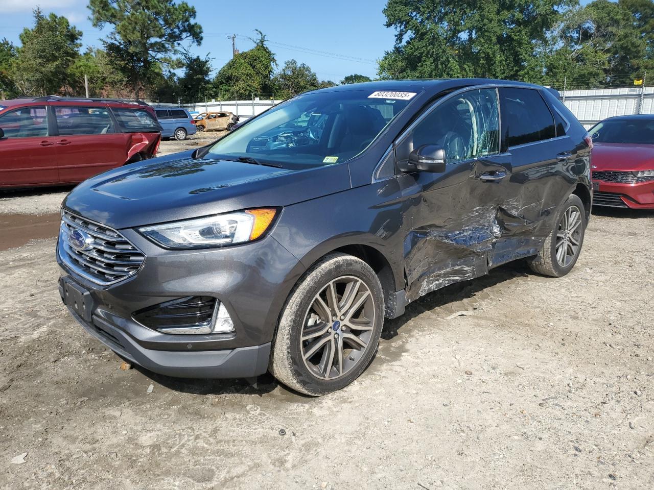 2020 Ford Edge titan TITANIUM