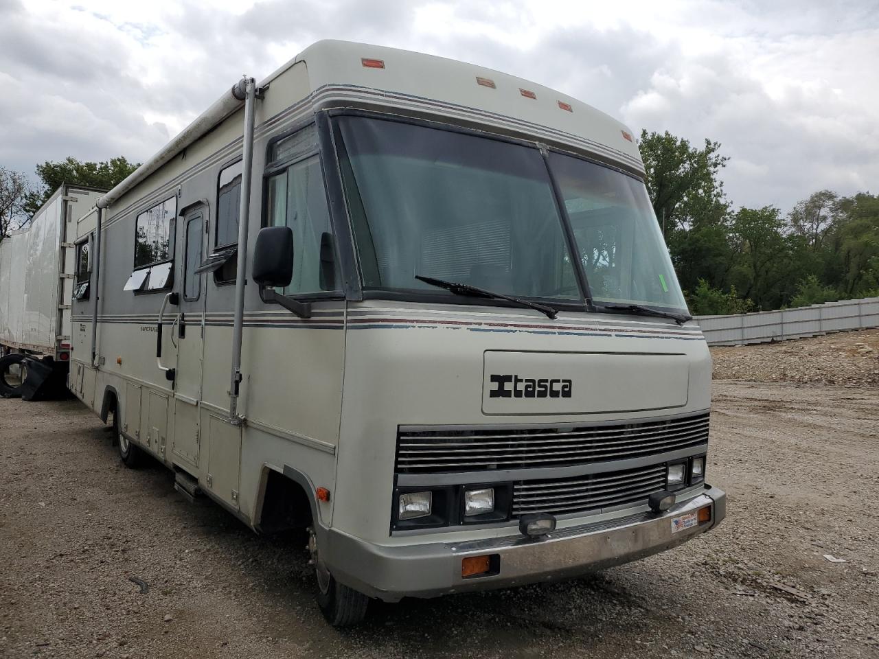 1989 Chevrolet P30 Camper