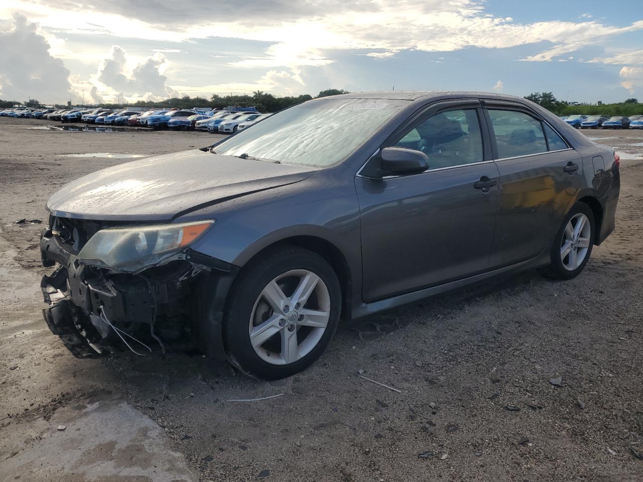 2014 Toyota Camry l L