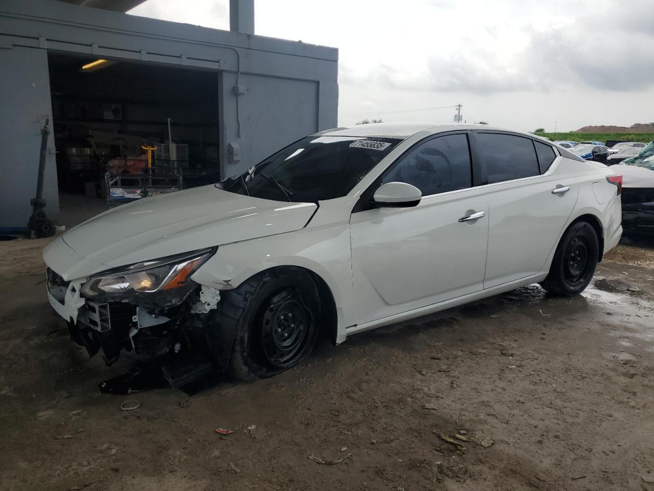 2020 Nissan Altima s S