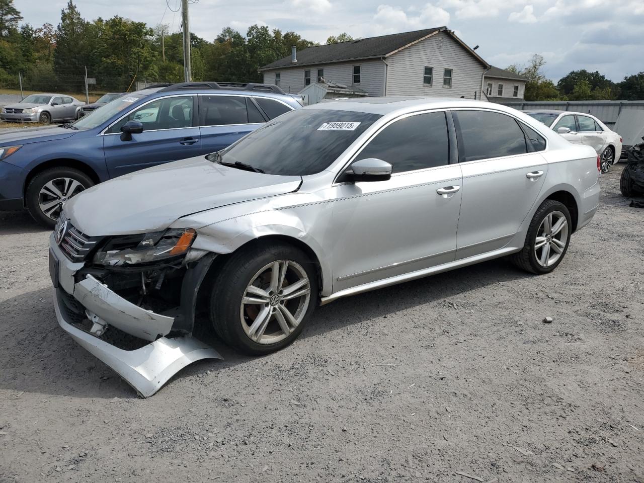 2014 Volkswagen Passat sel SEL