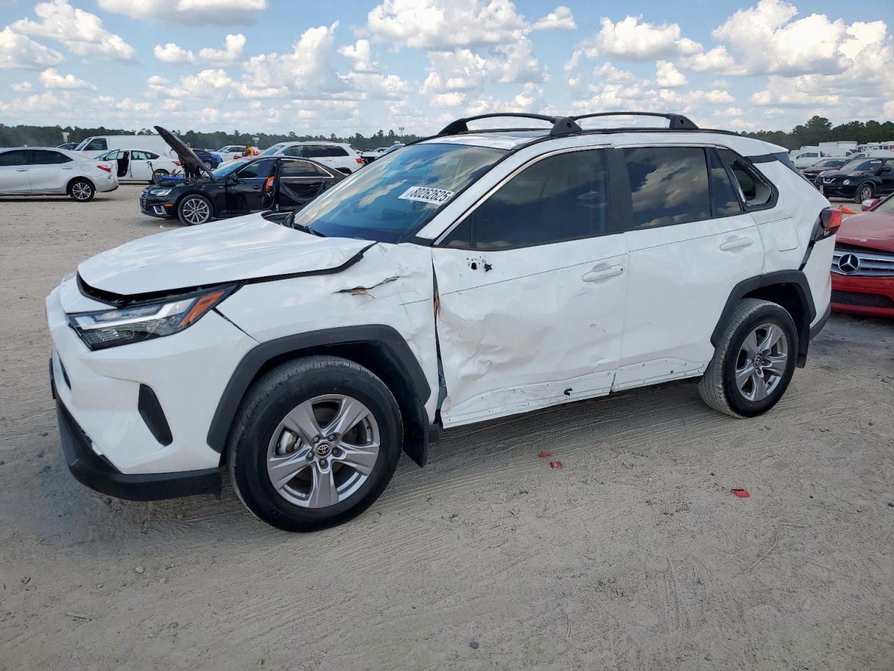 2025 Toyota Rav4 xle XLE
