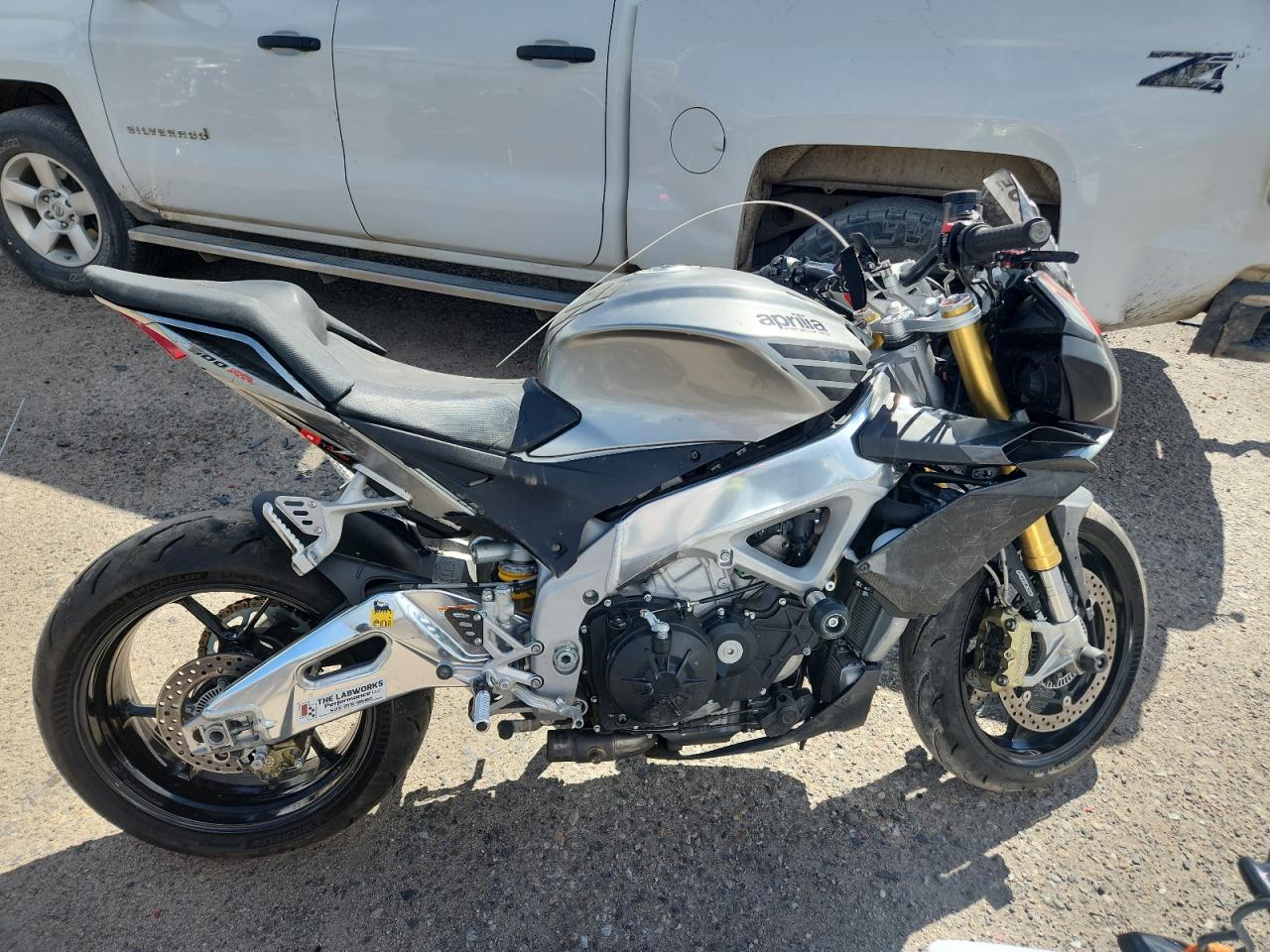 2016 Aprilia Tuono v4 1