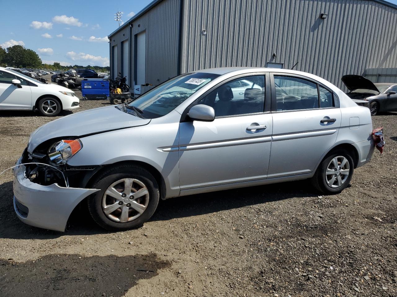 2011 Hyundai Accent gls GLS