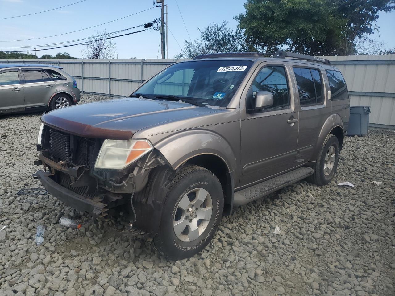 Nissan Pathfinder le