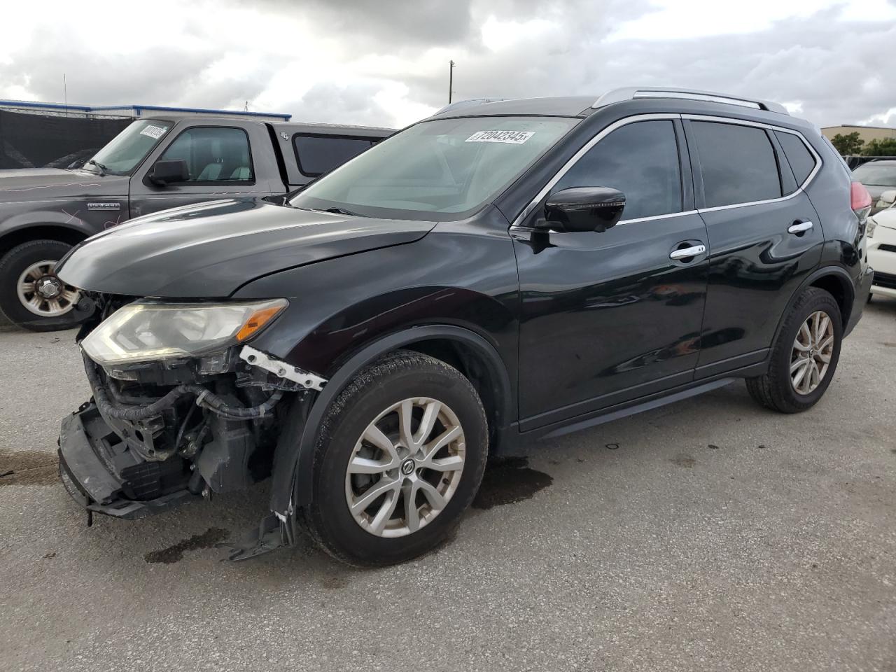 2017 Nissan Rogue s S