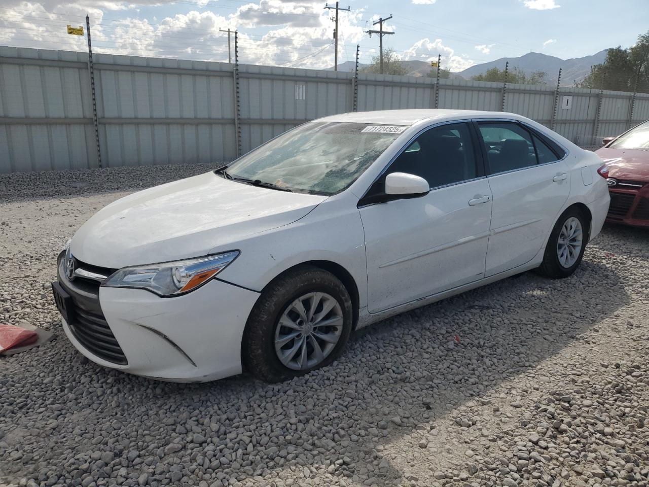 2017 Toyota Camry le LE